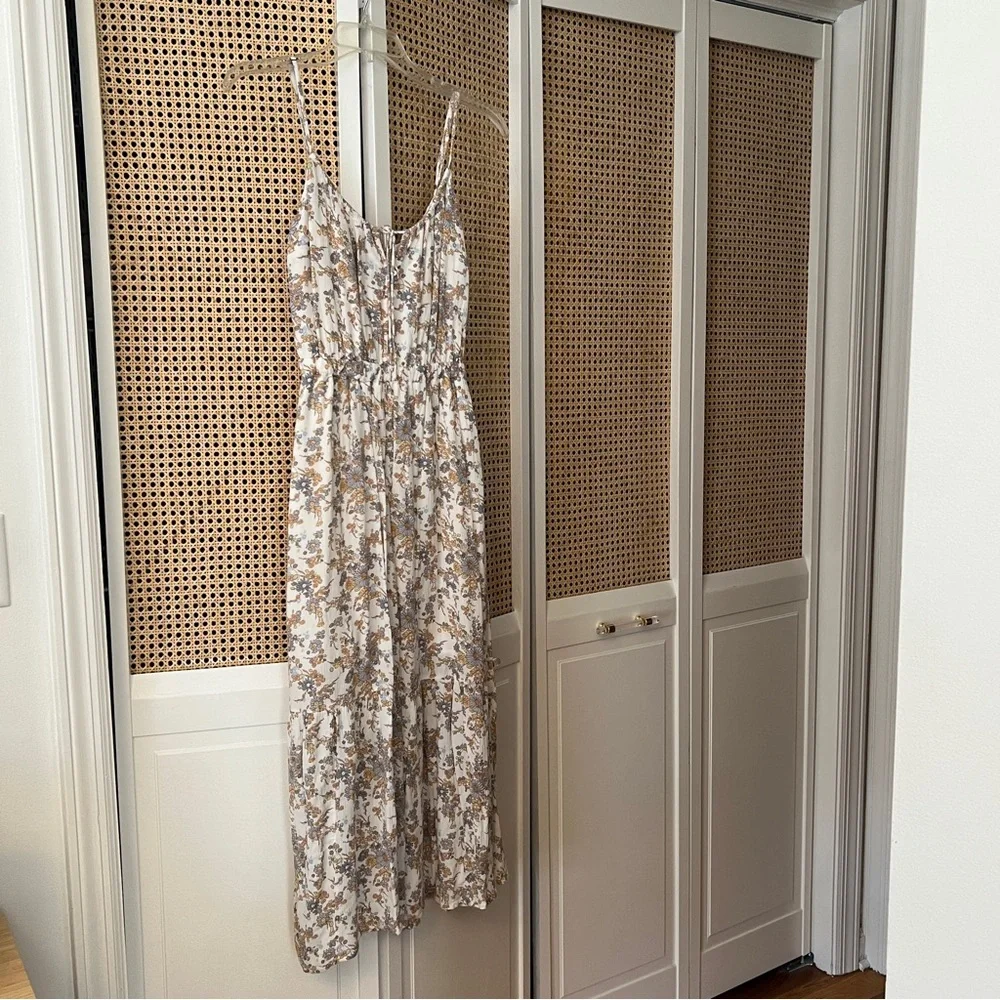 Abercrombie & Fitch Floral Maxi Dress in White, Brown, Gray
